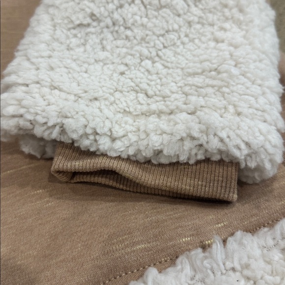 CAbi Style 3908 | CAbi McQueen Jacket Front Zip Coat Large - Picture 6 of 10